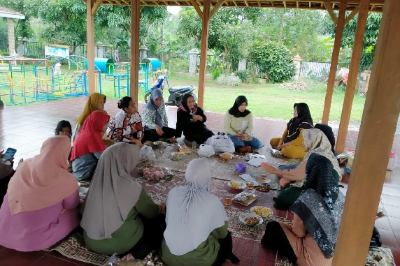 Rapat Rutin Ibu-ibu PKK