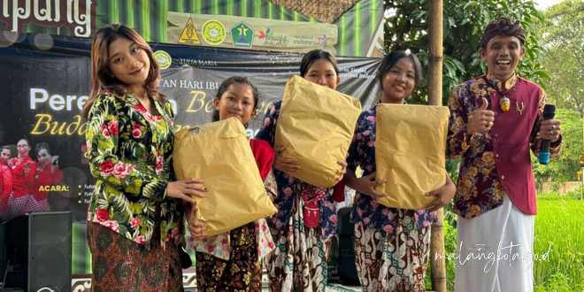 Peringatan Hari Ibu Desa
